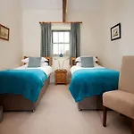 East Lodge, Yorkshire * Bedale