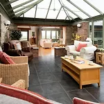 East Lodge, Yorkshire *